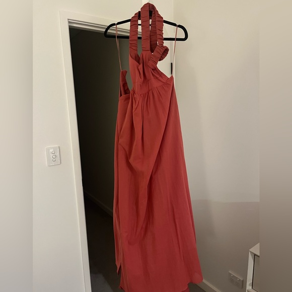 Showpo Amalie the label linen maxi dress - Picture 5 of 6